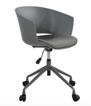 כסא משרדי מעוצב א חי גרף