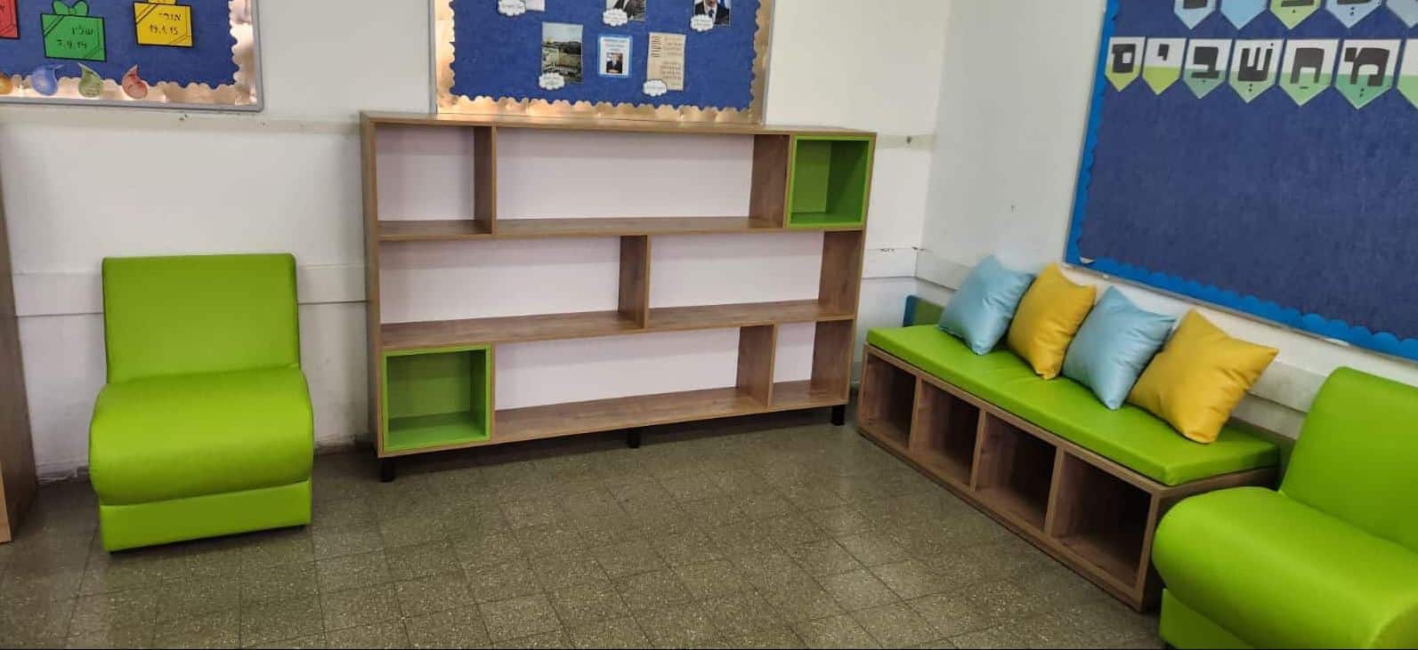 ספרייה מעוצבת א חי גרף