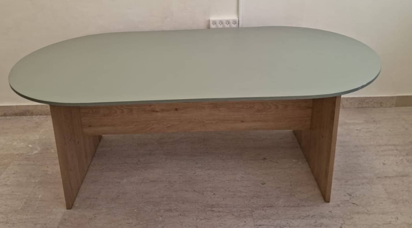 שולחן ישיבות דגם אליפסו א חי גרף